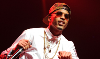 121514-celebs-out-august-alsina-performs.jpg